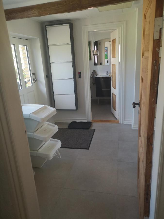 Commuter Room For One Or Two People Munkebo المظهر الخارجي الصورة